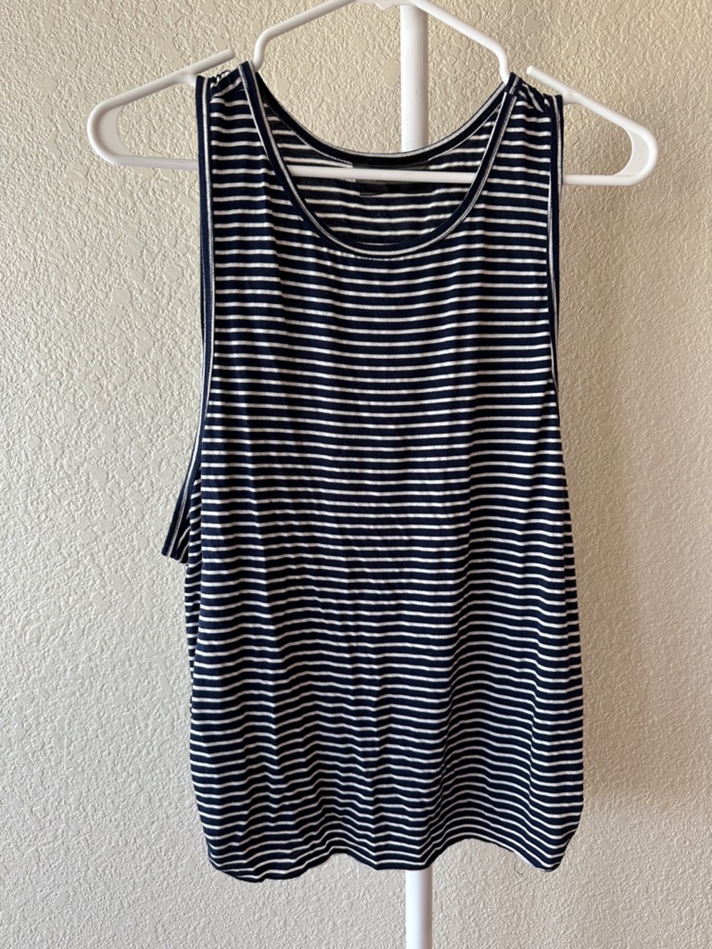 Lila clothing co blue and white stripe tank top size medium